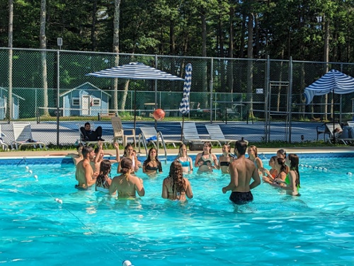 Kimama Halfmoon summer camp days in the pool-1